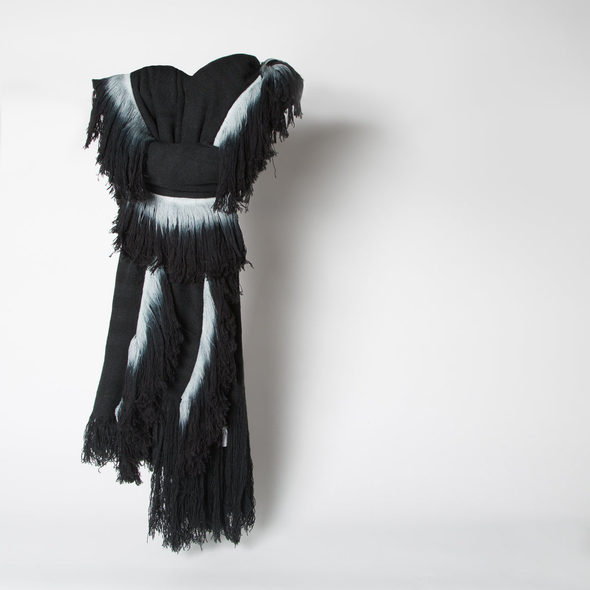 Bhalay Mohawk Throw, black - Secret Location