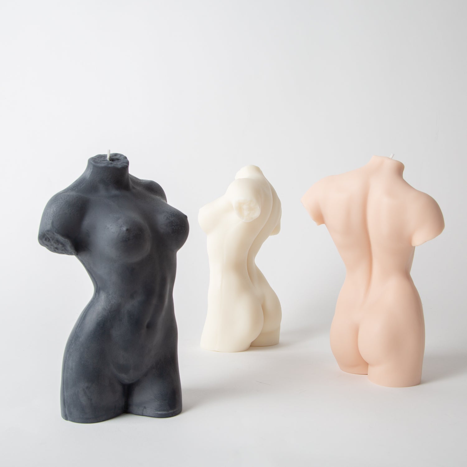 Female Form Candle, noir - Secret Location