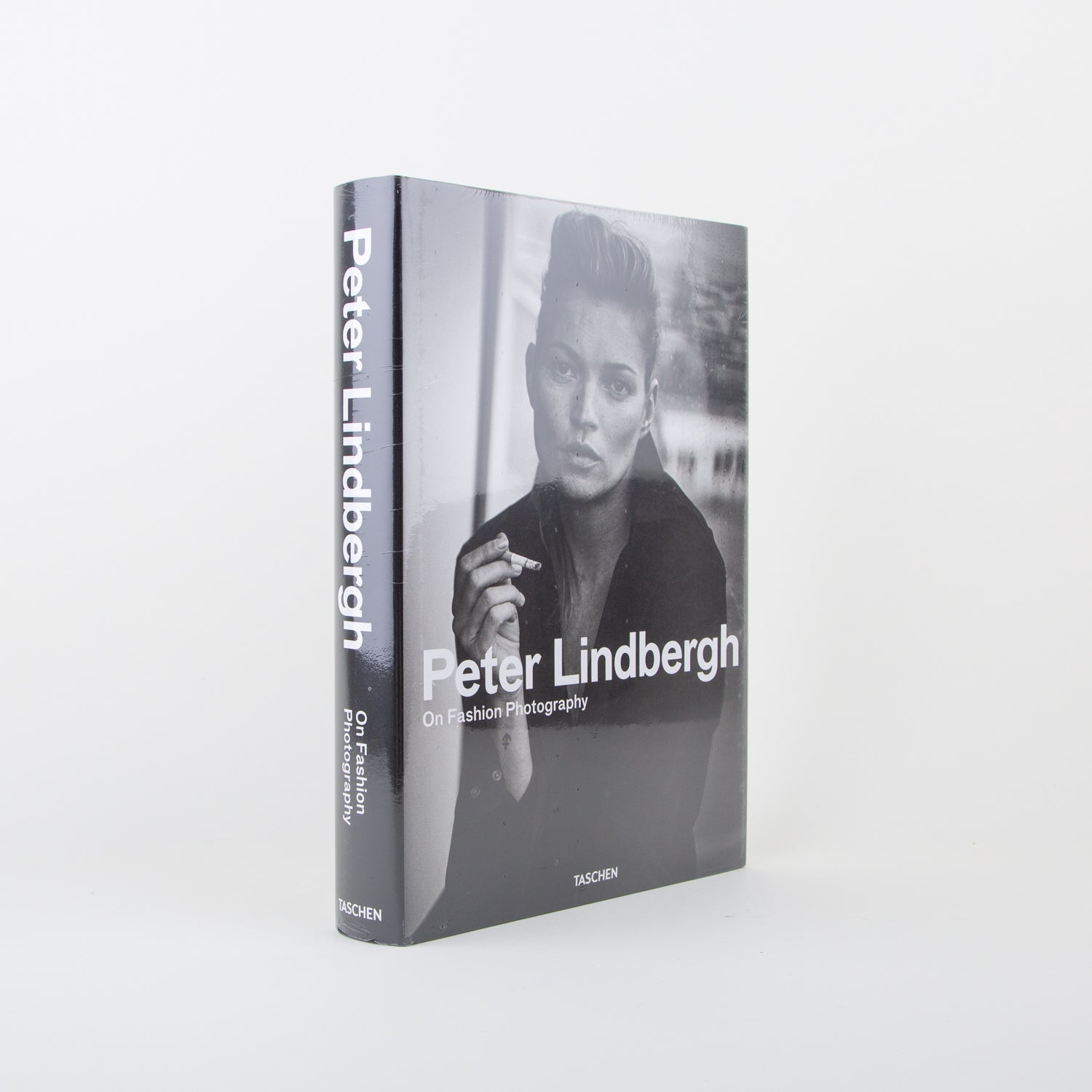 secret-location-concept-store-taschen-book-peter-lindbergh