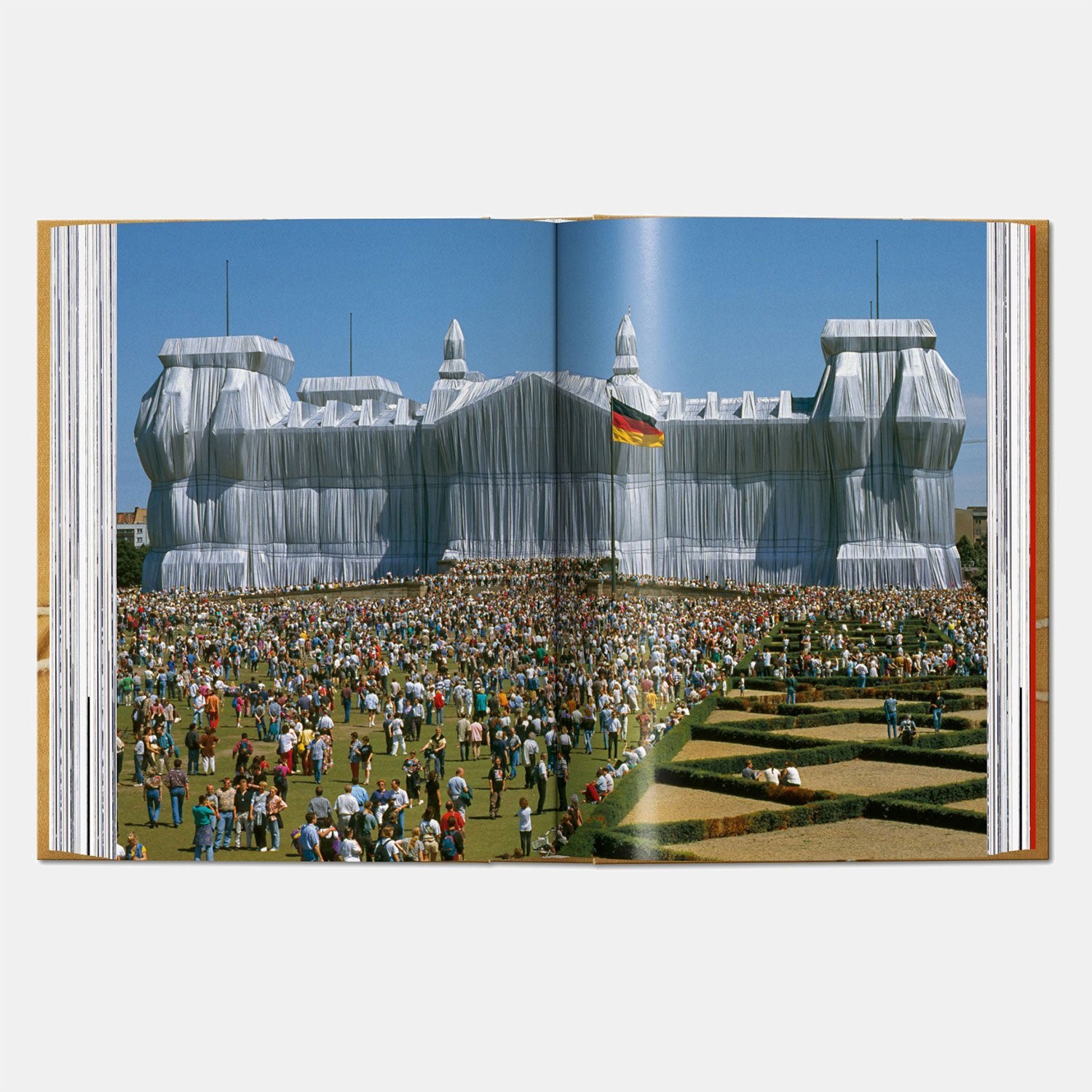 Christo and Jeanne-Claude - 40th Anniversary Edition-art-and-design