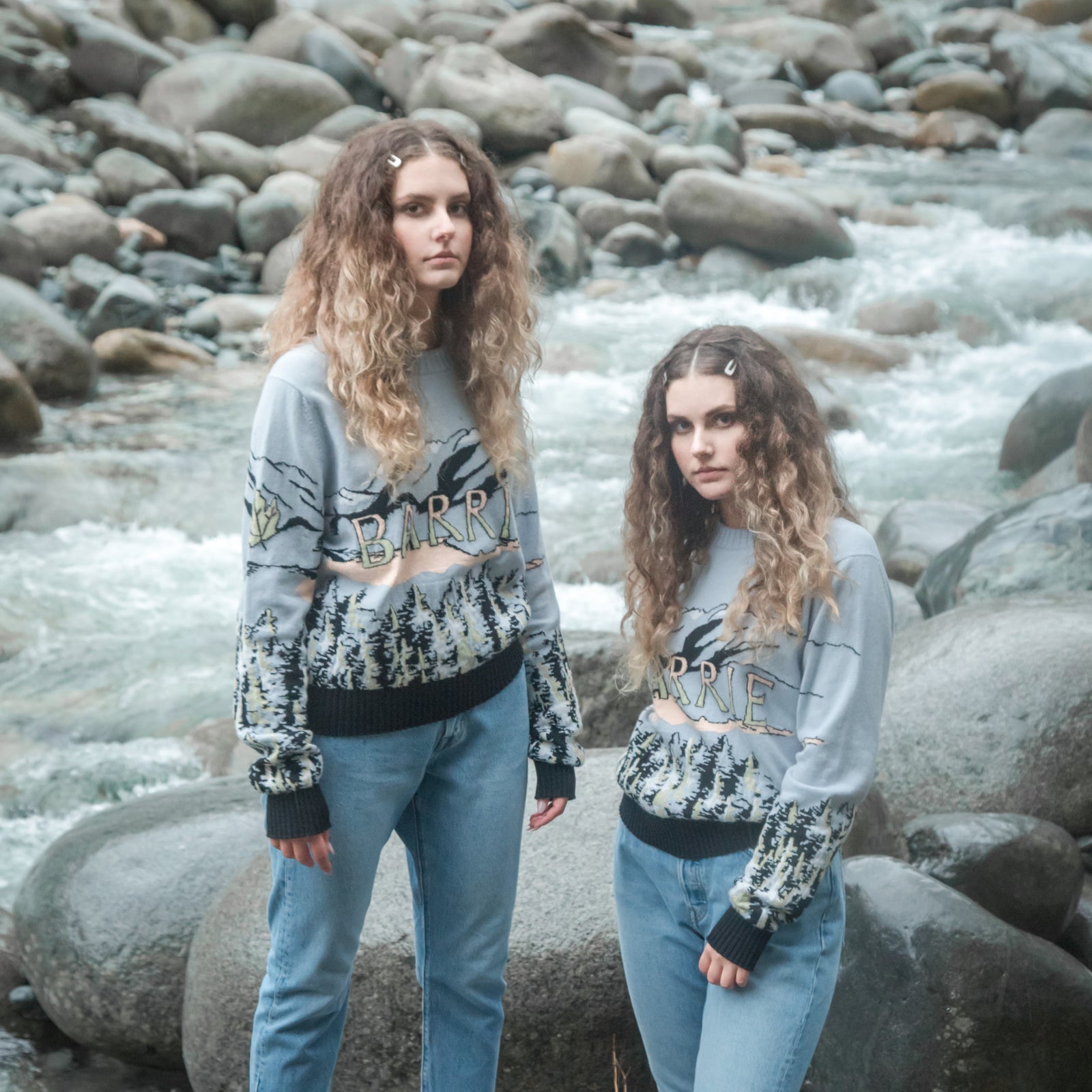 Vancouver Maple Leaf Pull Over - Secret Location